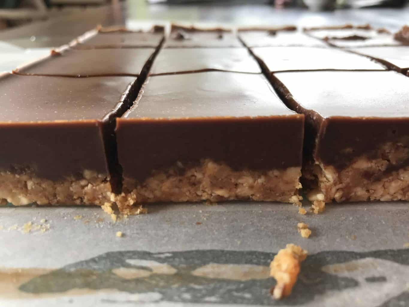 Healthy "Snicker" Slice